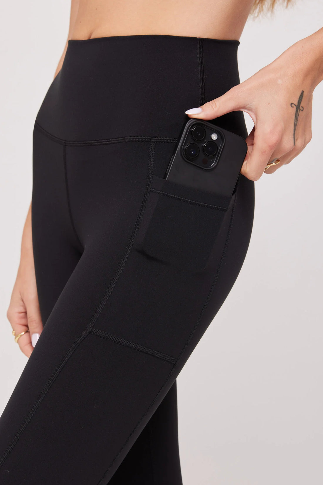 Spiritual Gangster Nova Dream Tech Legging - BHI