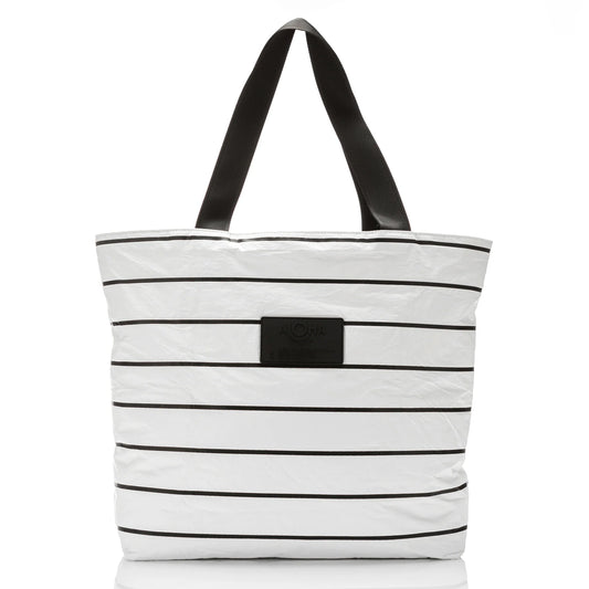 Aloha Day Tripper | Pinstripes