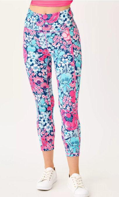 Lilly Pulitzer UPF 50+ 21" Weekender High Rise Crop Legging All Her Glory